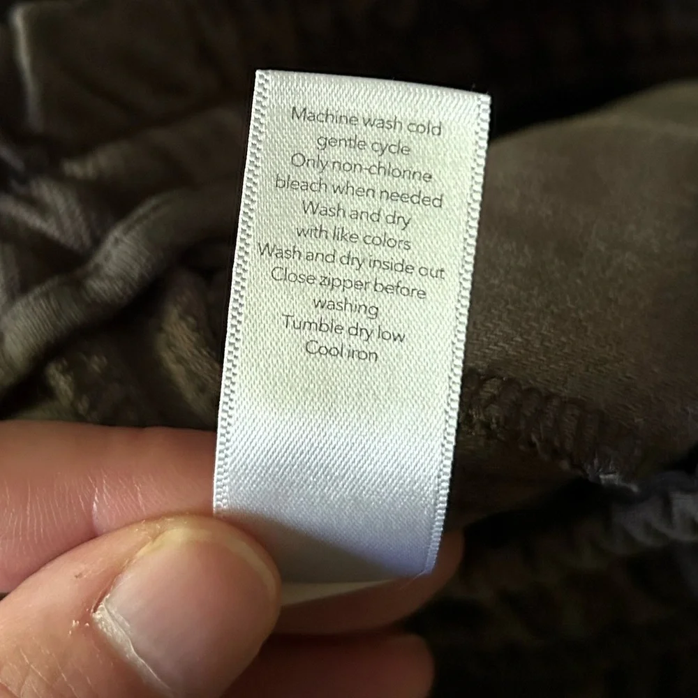 Athleta Camouflage Farallon Pants Size 4